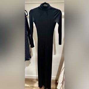 Long black dress with leg slit